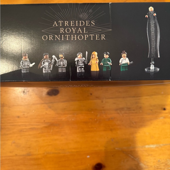 LEGO Dune Atreides Ornithopter - Picture 2 of 6